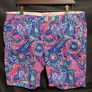 Lilly Pulitzer Madina Stretch Sateen Bermuda in Style #27113 No-Prob-Llama sz14